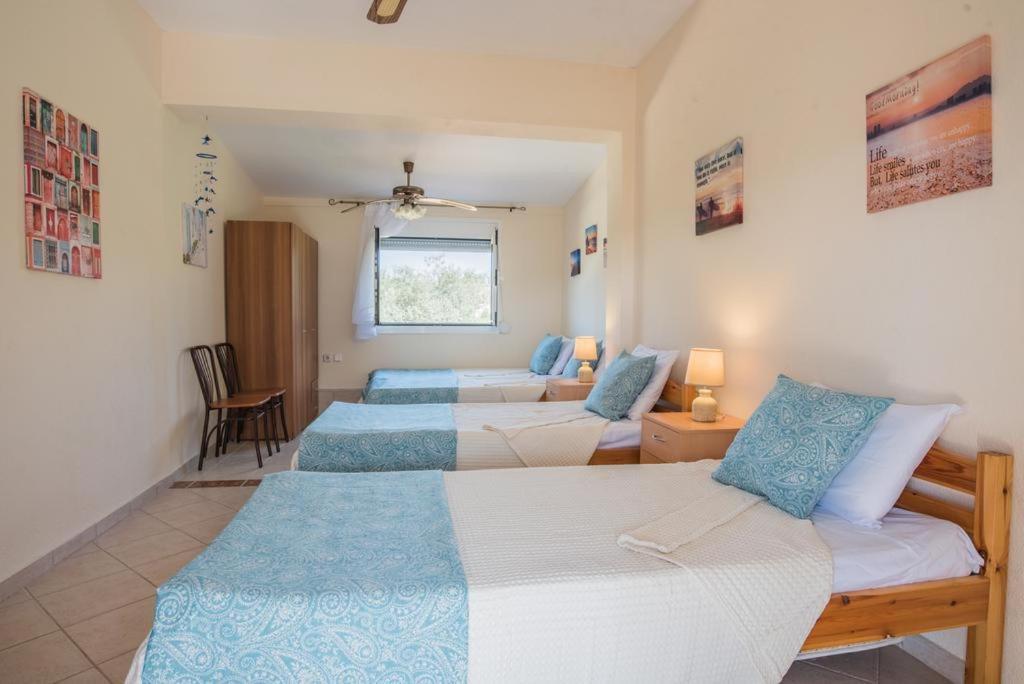 Diogenis Villa Vourvourou Luaran gambar