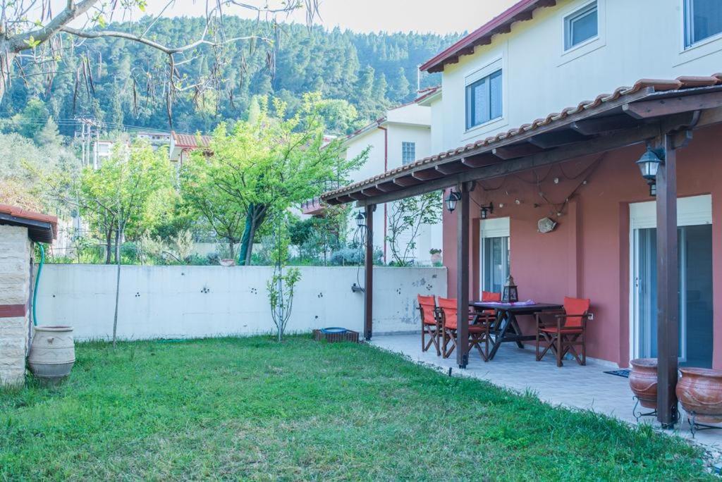 Diogenis Villa Vourvourou Luaran gambar