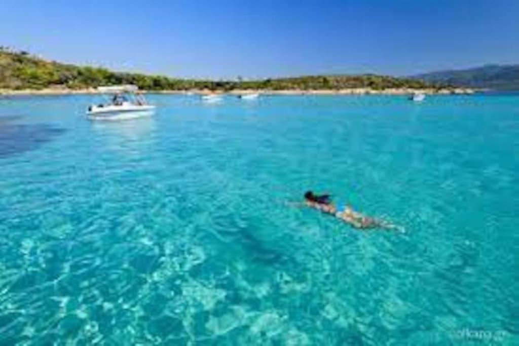 Diogenis Villa Vourvourou Luaran gambar